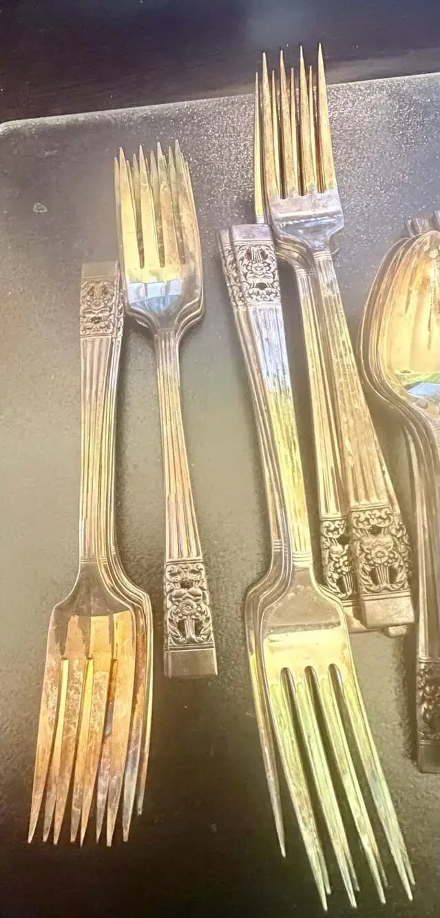 Oneida Community Coronation 1936 Silverplate Flatware Service for 8